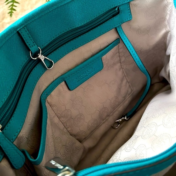 Michael Kors Saffiano Leather Jet Set Large Tote Turquoise Blue Shoulder Bag - Picture 14 of 16